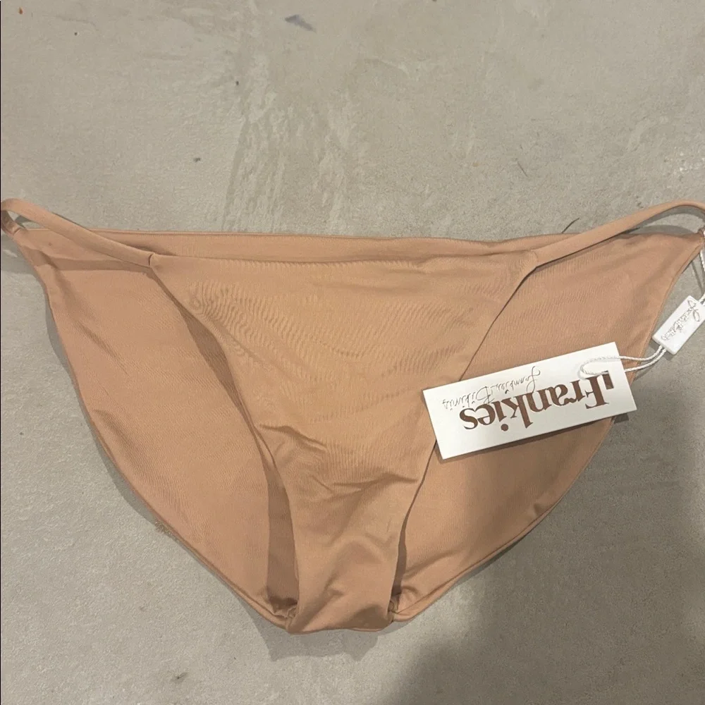Frankie's Bikinis Cruz Bottom in Sand Size Small NWT